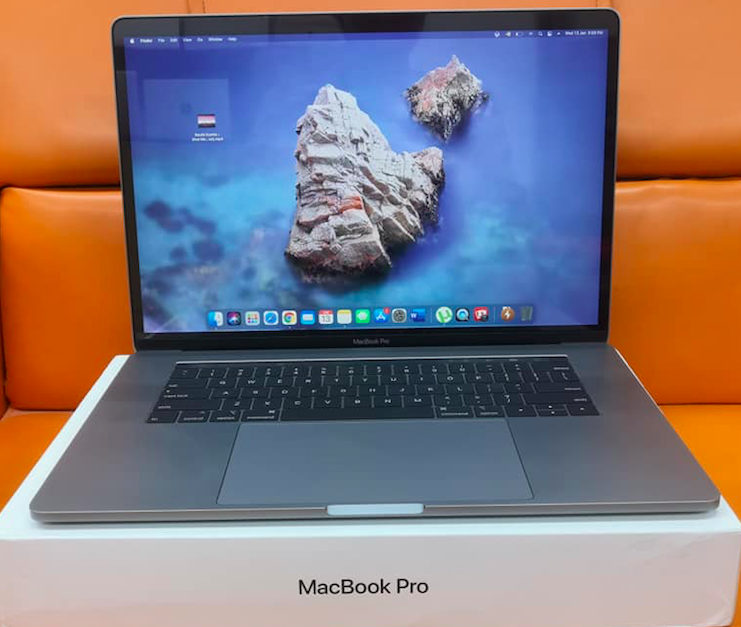 Macbook pro 2019 15inch cấu hình Core i7/RAM 16GB/SSD 512GB