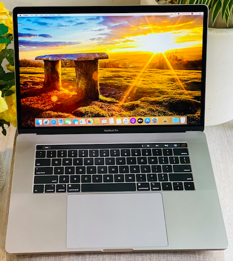 MacBook Pro 2019 16inch cấu hình Intel core i7/ RAM 16GB/ SSD 512GB