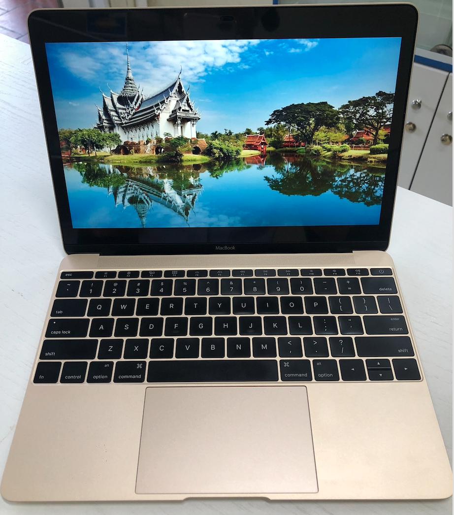 The New Macbook 12inch 2017 Core m3 / Ram 8GB/ SSD 256GB
