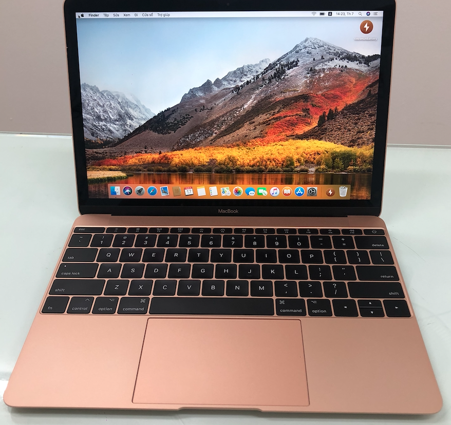 The New Macbook 12inch 2017 Core i5/ Ram 8GB/ SSD 256GB
