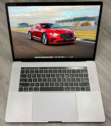 MacBook Pro 2018 15 inch cấu hình Core i7/RAM 16GB/SSD 256GB