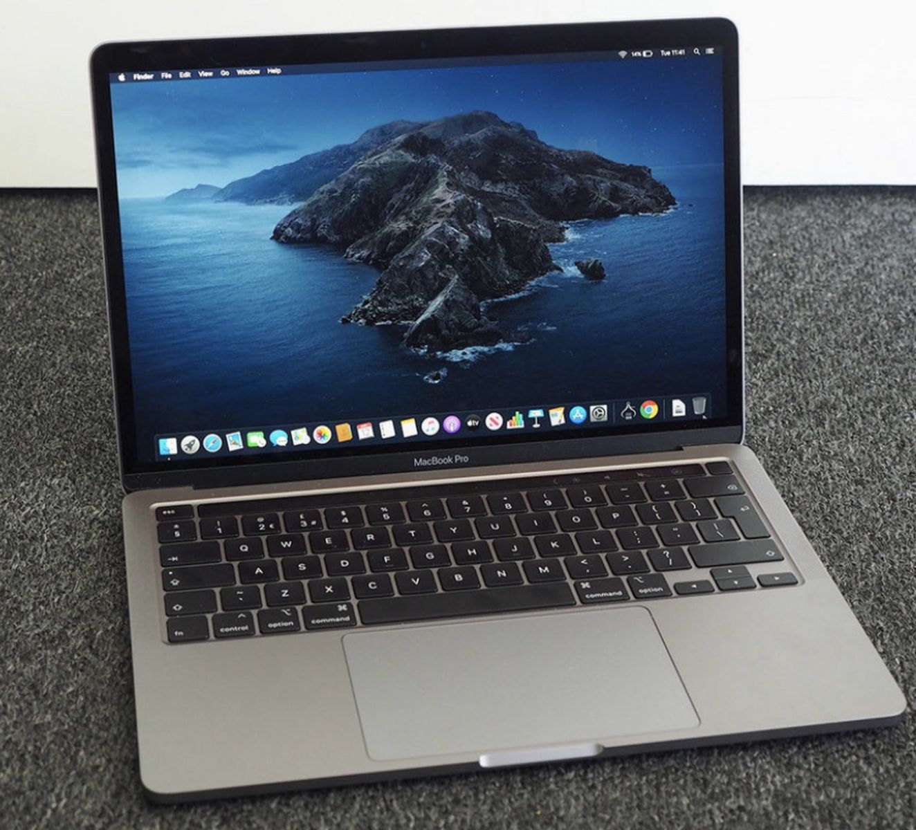 Macbook pro 2020 13inch cấu hình Core i5/ RAM 8GB/ SSD 256GB